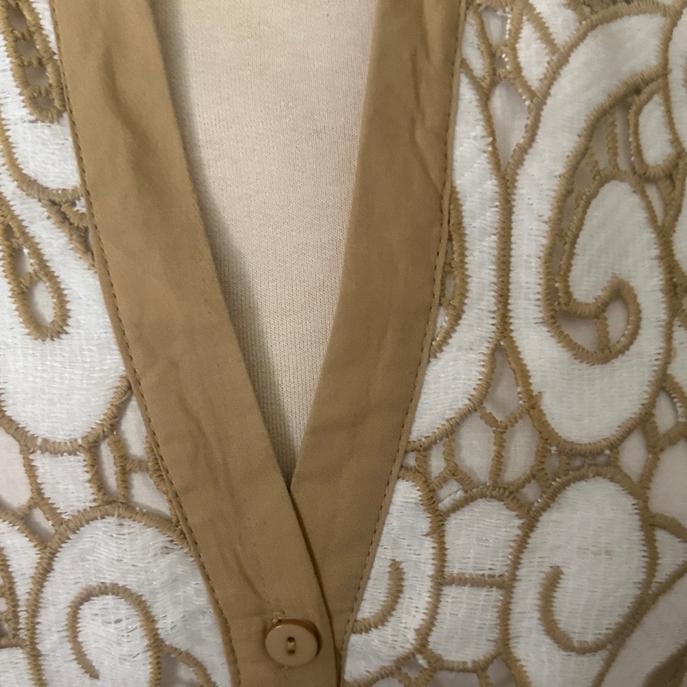 Solitaire White and Gold Lace-Effect Maxi Dress - Picture 5 of 12